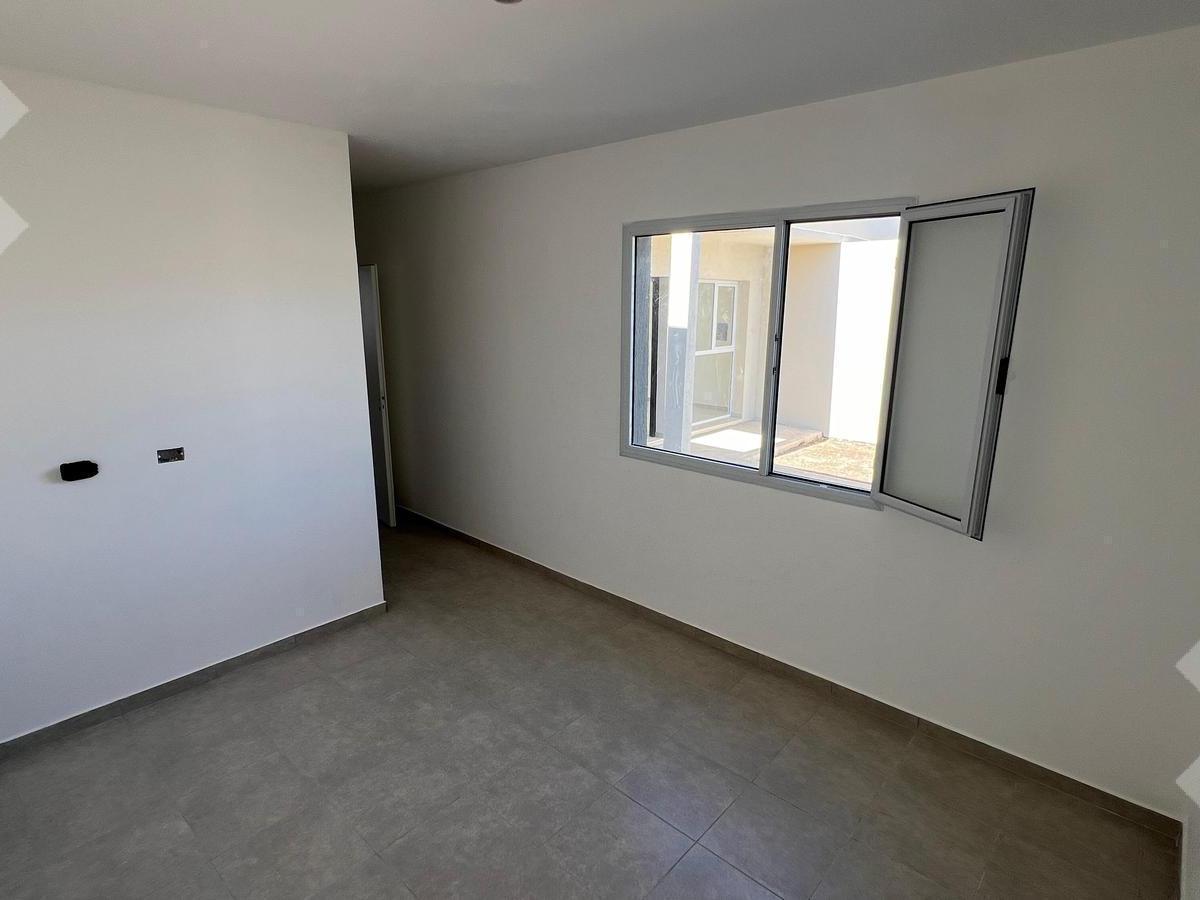 En Venta, Dúplex de 2 Dorm., B° Renke, Plottier 2