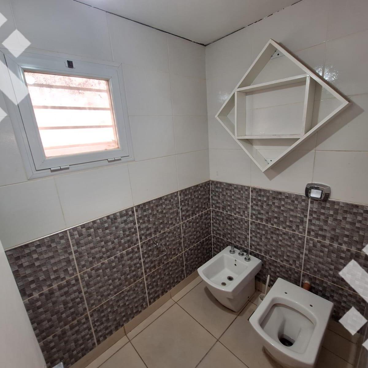 En Venta, Casa de 2 Dorm., B° Jardín, San Patricio del Chañar 5