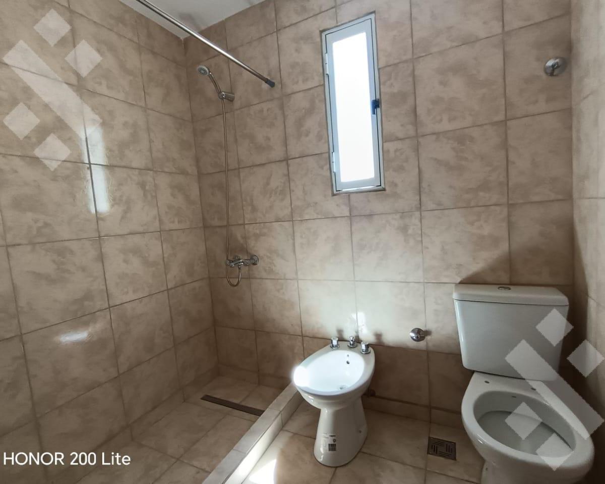 Se Alquila, Duplex de 2 Dorm., B° La Casona 3