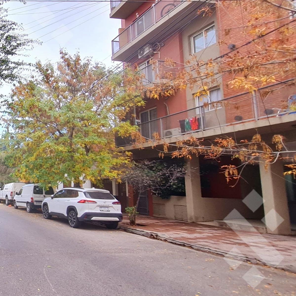 Venta Departamento 1 Dorm con Balcon. Tte Ibañez Al 500 1