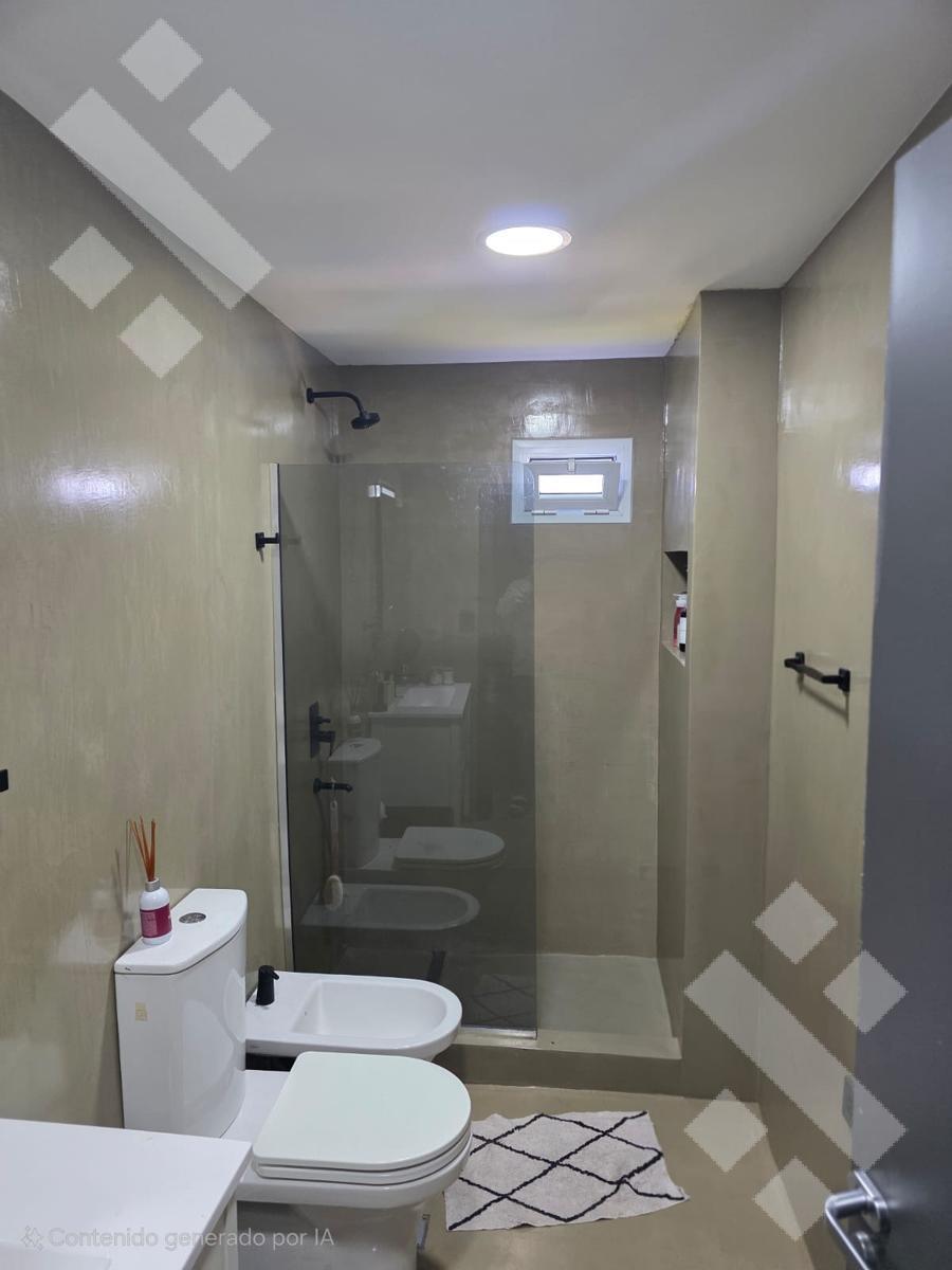 En Venta, Casa de 2 Dorm., B° El Manzanar, Plottier 2