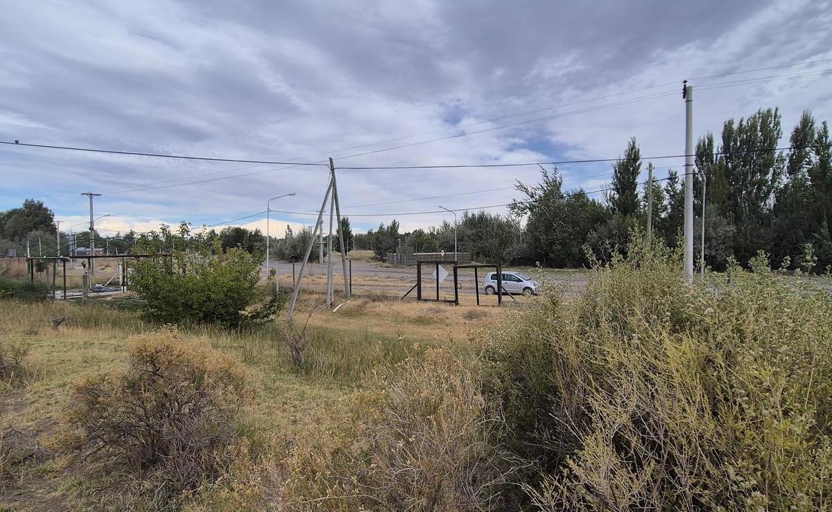 Venta - Lote 2000 m² - La Herradura, Plottier, Neuquén. 2