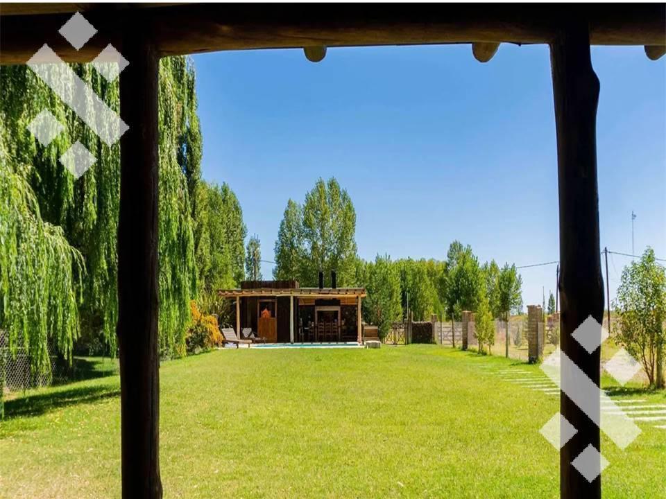 Venta Casa Quinta Finca Ambort - Plottier - Pcia. de Neuquén 1