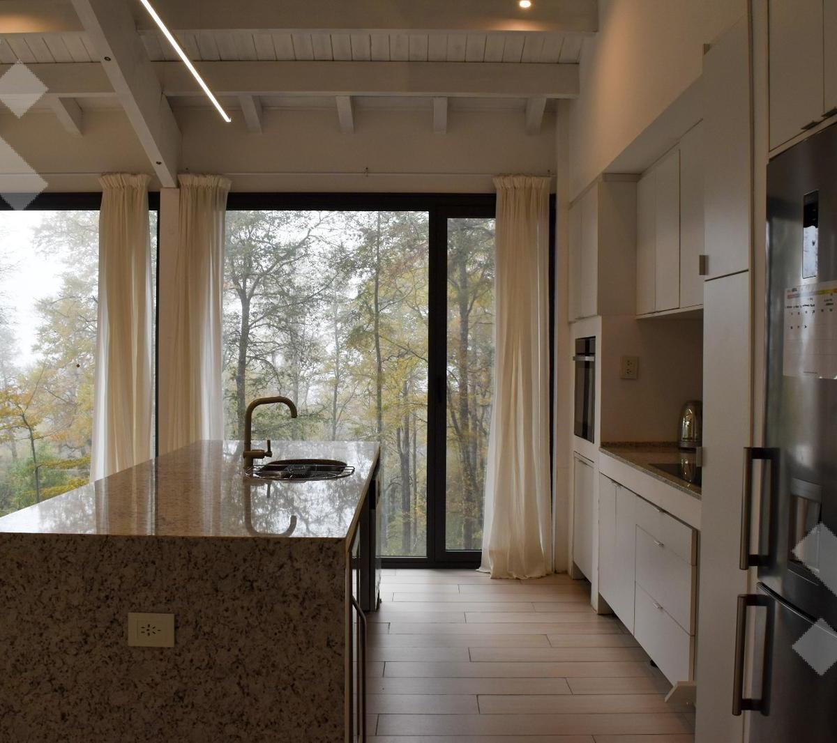 Venta Casa en San Martín de Los Andes - Barrio Reserva Baja 4