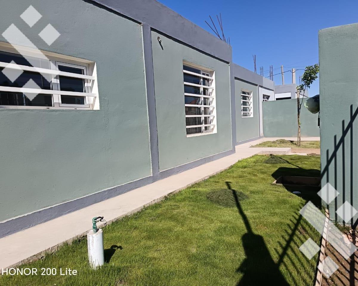En Venta, Casa 2 Dorm., en Planta Baja, B° 5 Soles Plottier 2