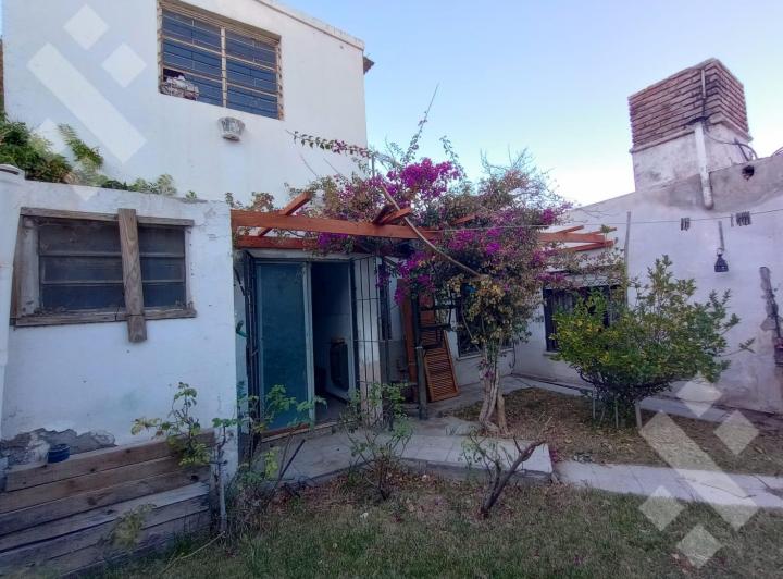 Venta Casa 3 dormitorios, Centro, Neuquen Capital 1