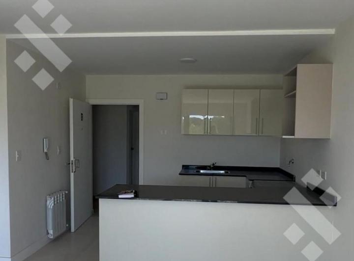 En Venta, Depto de 2 dormitorios, Complejo TorrePiedra, Los Canales de  Plottier 4