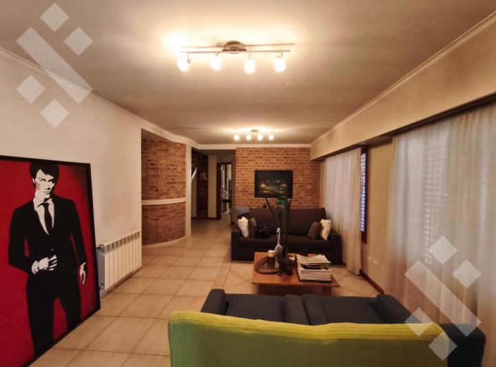 Venta casa 3 dormitorios - Bº Los Coihues - Cipolletti - Rio Negro 4