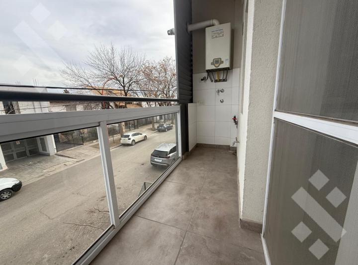 Alquiler Departamento 1 dormitorio con cochera, Cipolletti, Rio Negro 2
