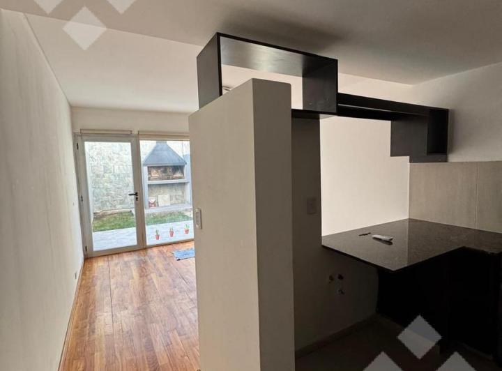 Alquiler Triplex 2 dormi   cochera - Centro Oeste - Neuquén Capital 4