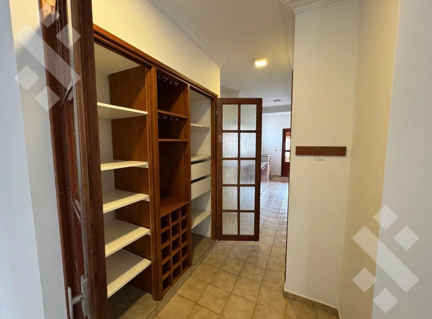 ALQUILER Departamento 4 habitaciones - Barrio Centro Neuquén 2