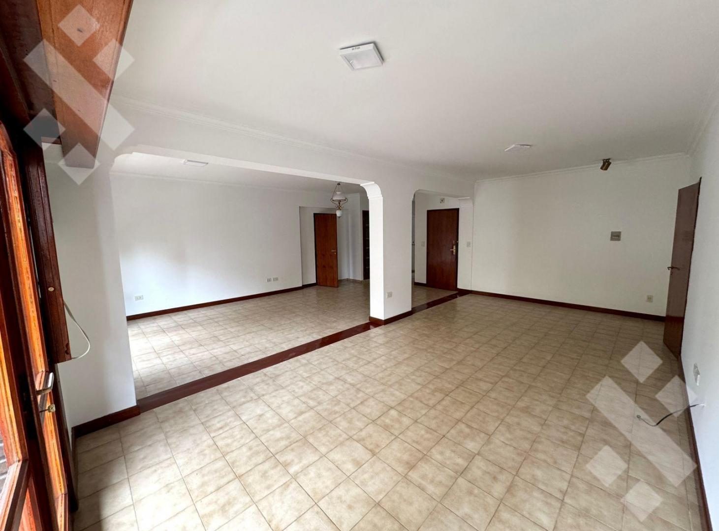 Foto de ALQUILER Departamento 4 habitaciones - Barrio Centro Neuquén, imagen 2
