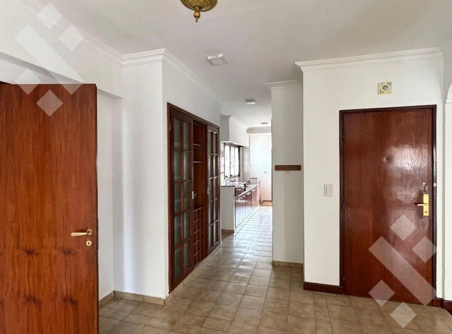 ALQUILER Departamento 4 habitaciones - Barrio Centro Neuquén 3