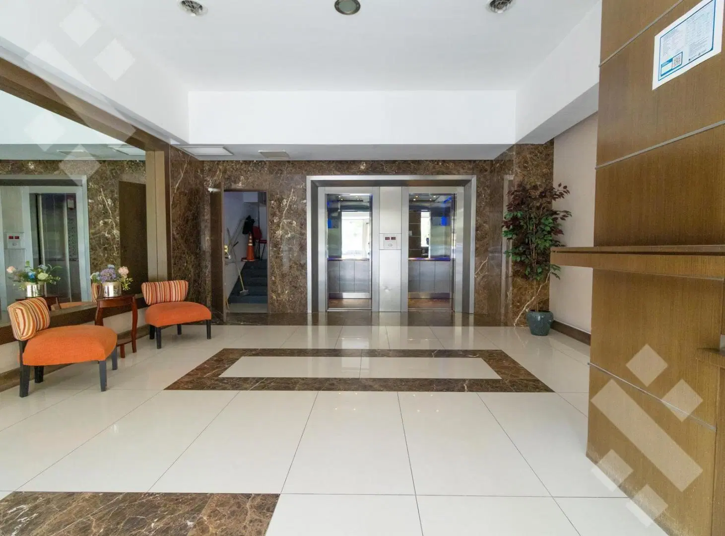ALQUILER | Departamento 3 Dormitorios 2 cocheras y Balcón Terraza en Neuquén Capital 4