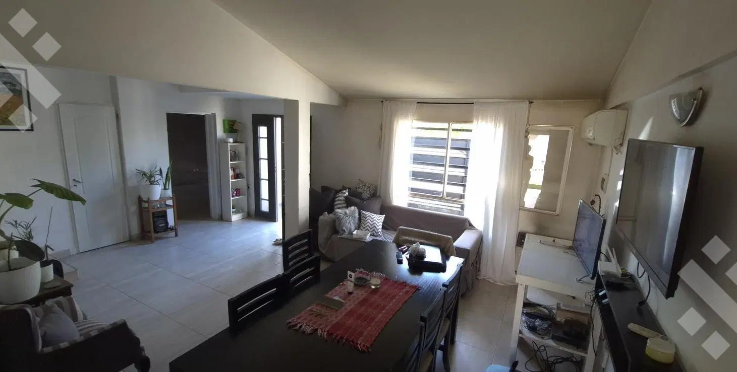 En Venta Casa 3 Dorm | Patio   Quincho Independiente con Potencial Ampliación en Terrazas Neuquén 2