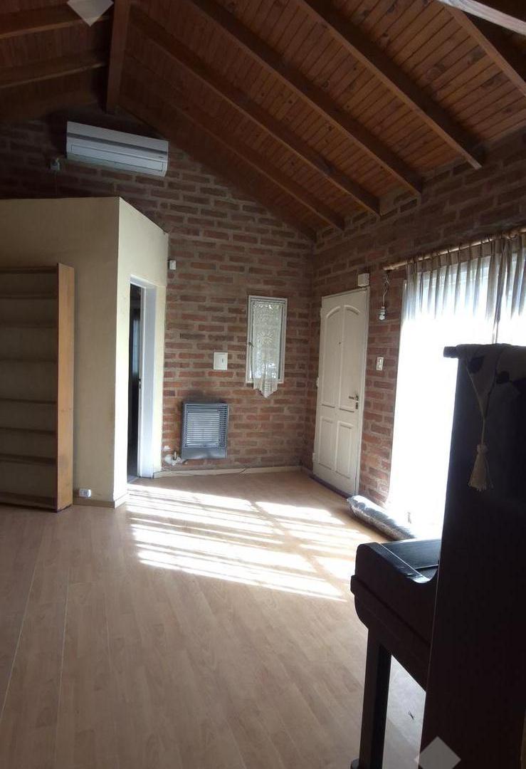 Foto de EN VENTA CASA PLOTTIER NEUQUÉN | LOTEO LOS ÁNGELES | Lote 408 m² | 2, imagen 2