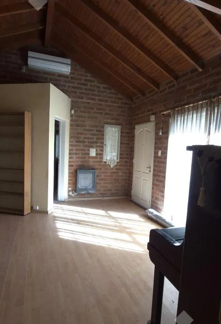 EN VENTA CASA PLOTTIER NEUQUÉN | LOTEO LOS ÁNGELES | Lote 408 m² | 2 Dorm   Estudio | Garage 2