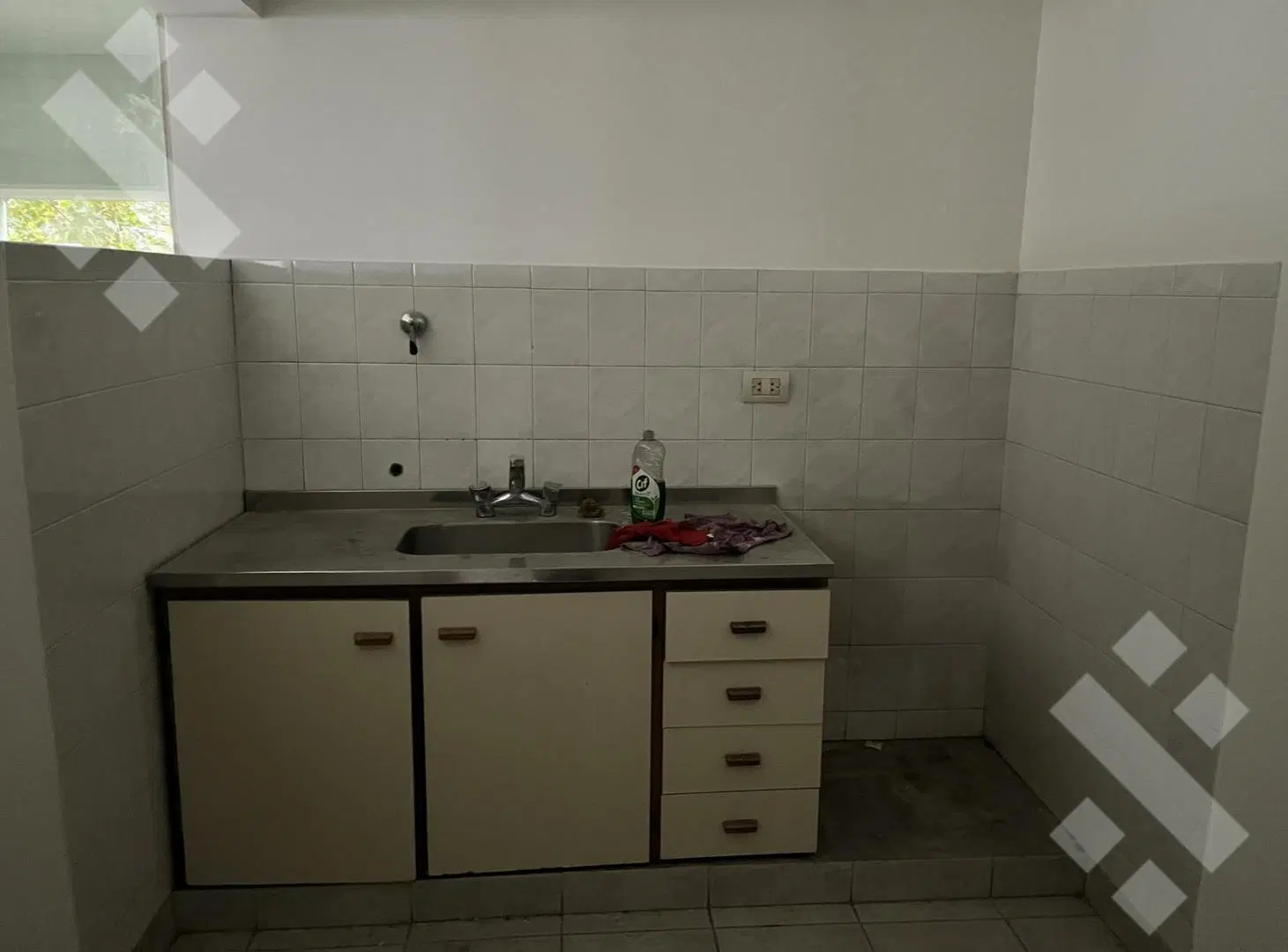 VENTA LOCAL BS AS y RIVADAVIA-NEUQUEN CAPITAL 8