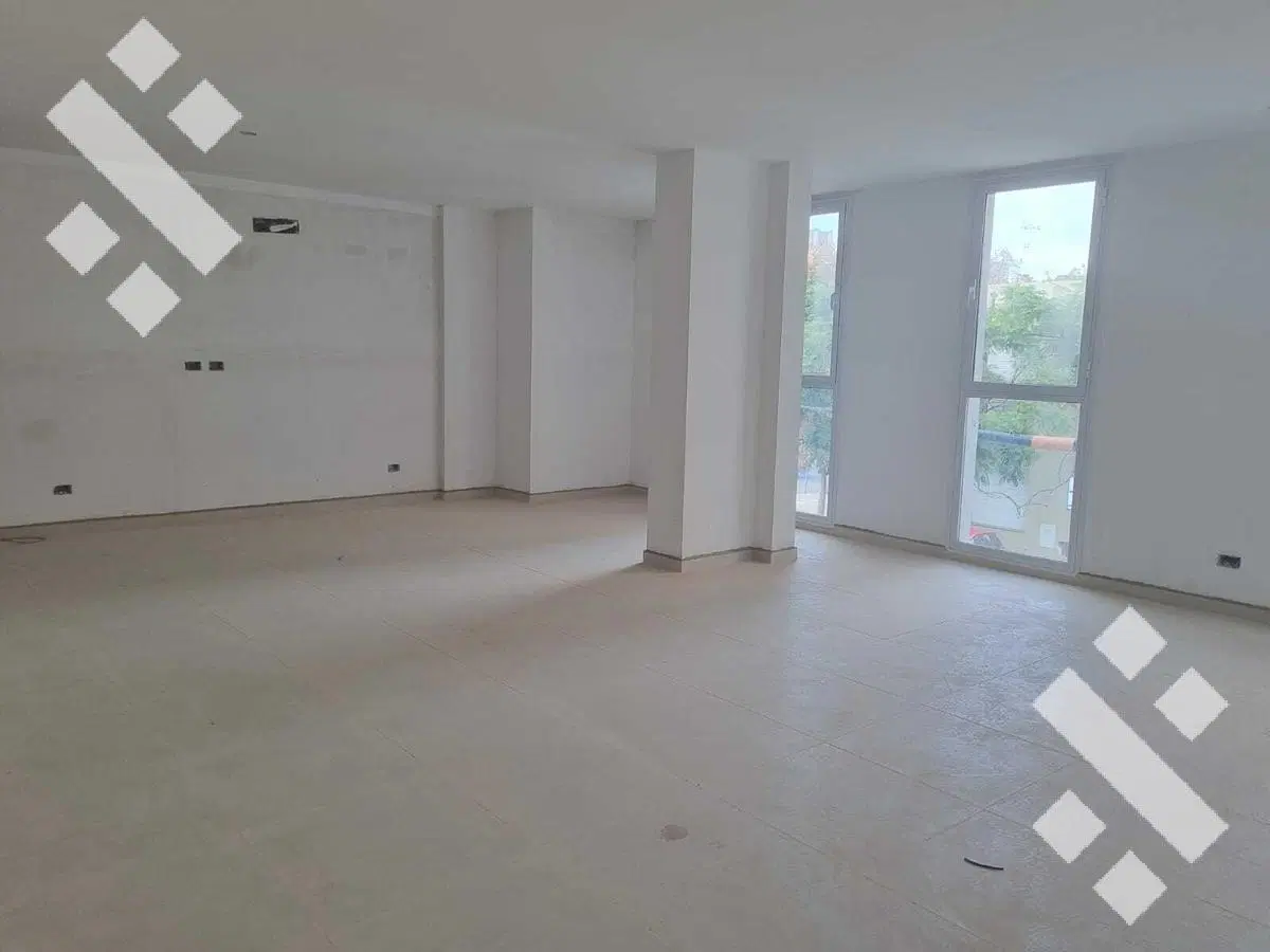 Venta oficina con cochera centro Neuquén 2