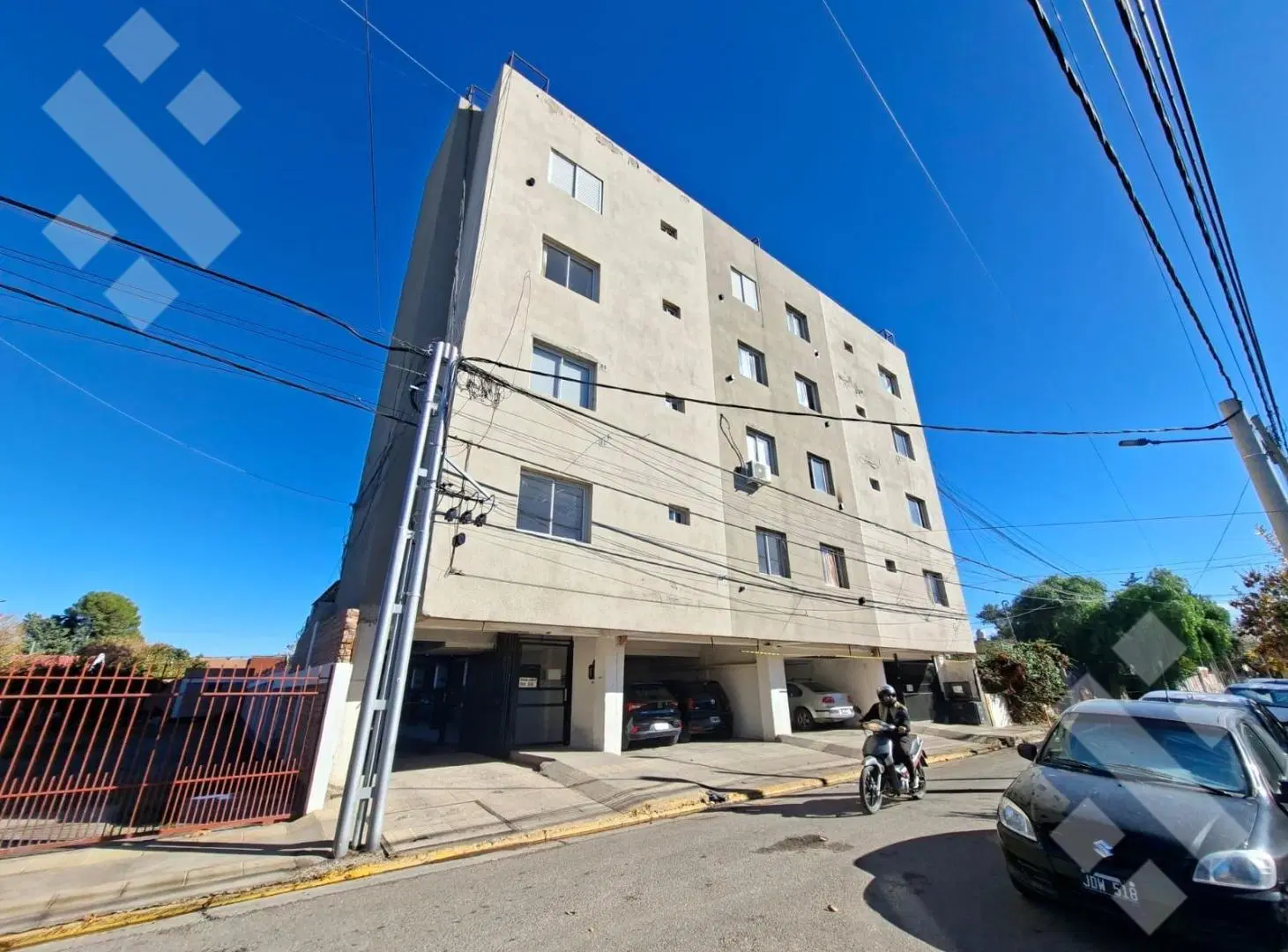 VENTA DEPARTAMENTO 1 DORMITORIO Bº HUILICHES 5