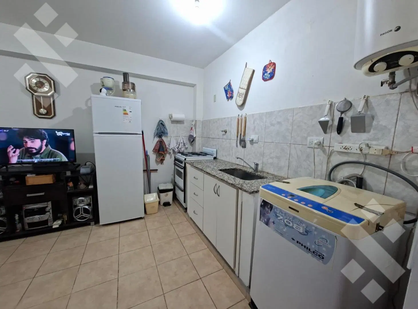 VENTA DEPARTAMENTO 1 DORMITORIO Bº HUILICHES 8