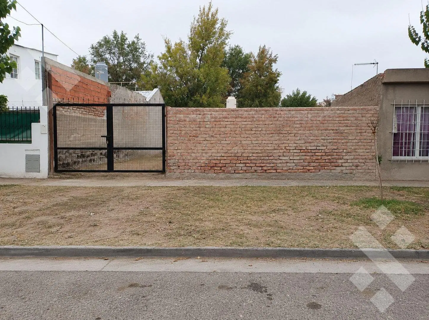 LOTE EN ALQUILER NEUQUEN CAPITAL 3