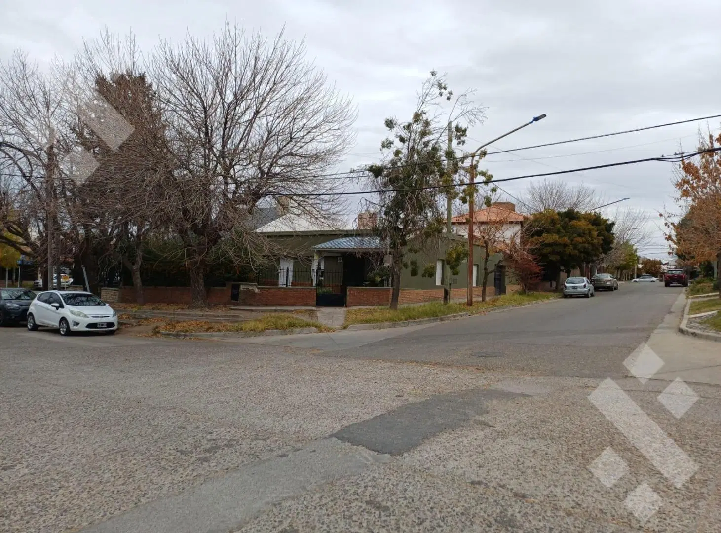 ALQUILER: CASA 3 DORMIT C/QUINCHO y PARRILLA- NEUQUEN CAPITAL - ZONA CENTRO OESTE 4