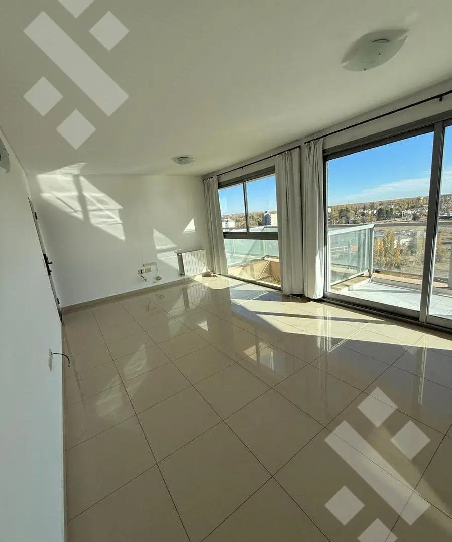 Alquiler - Semi piso -2 dorm- Cochera. 3