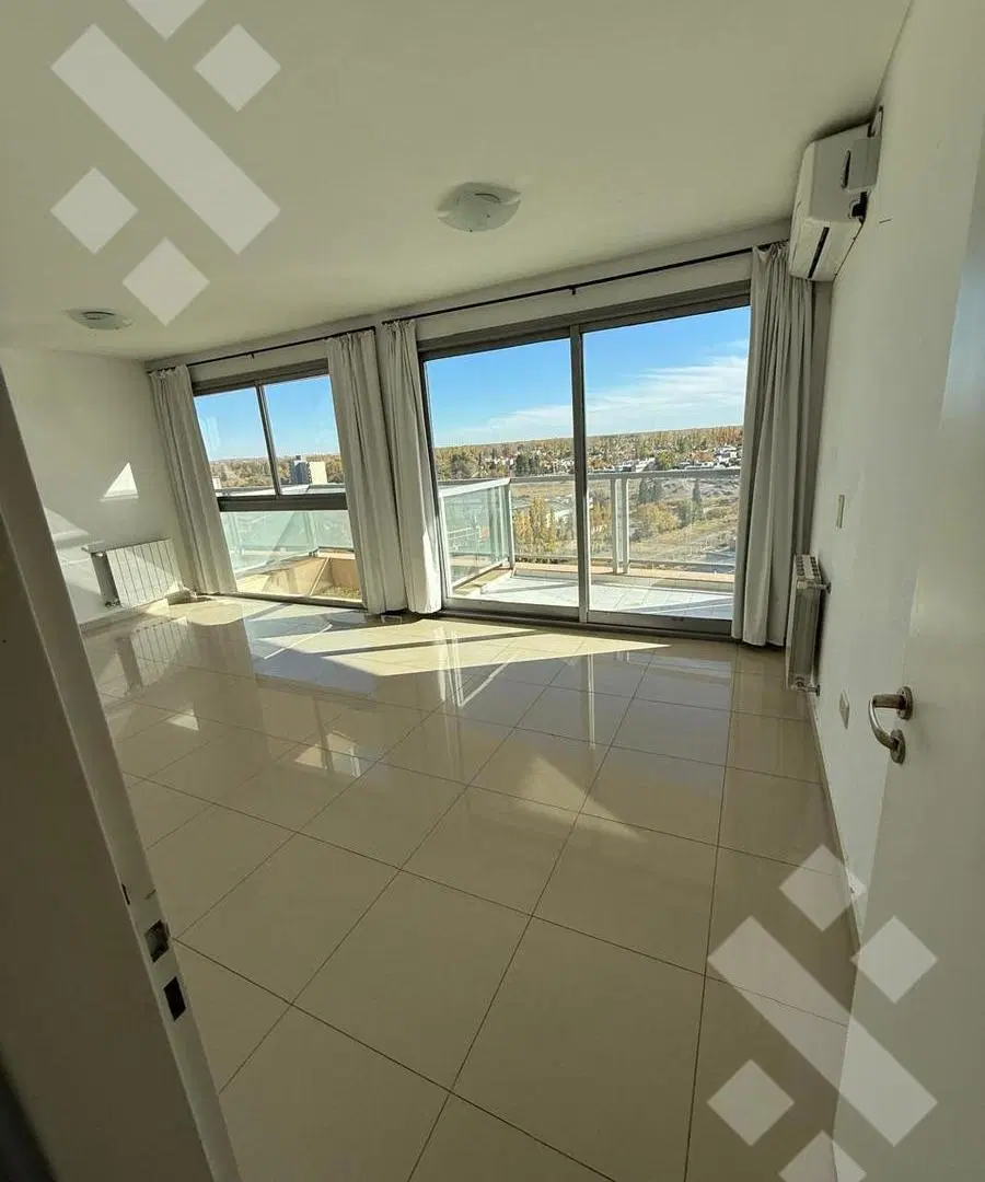 Alquiler - Semi piso -2 dorm- Cochera. 5