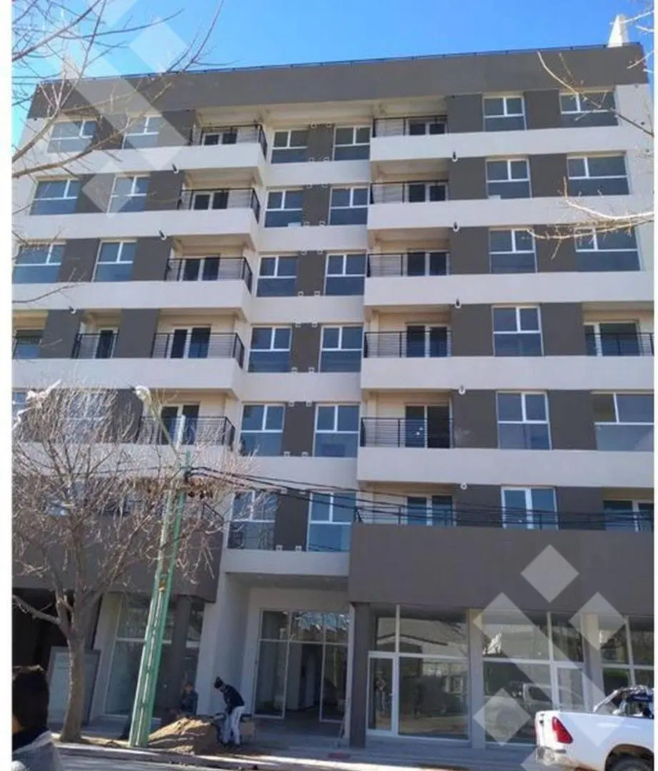 VENTA DEPARTAMENTO 1 DORMITORIO C/COCHERA Y BAULERA  - CENTRO, CIPOLLETTI 3