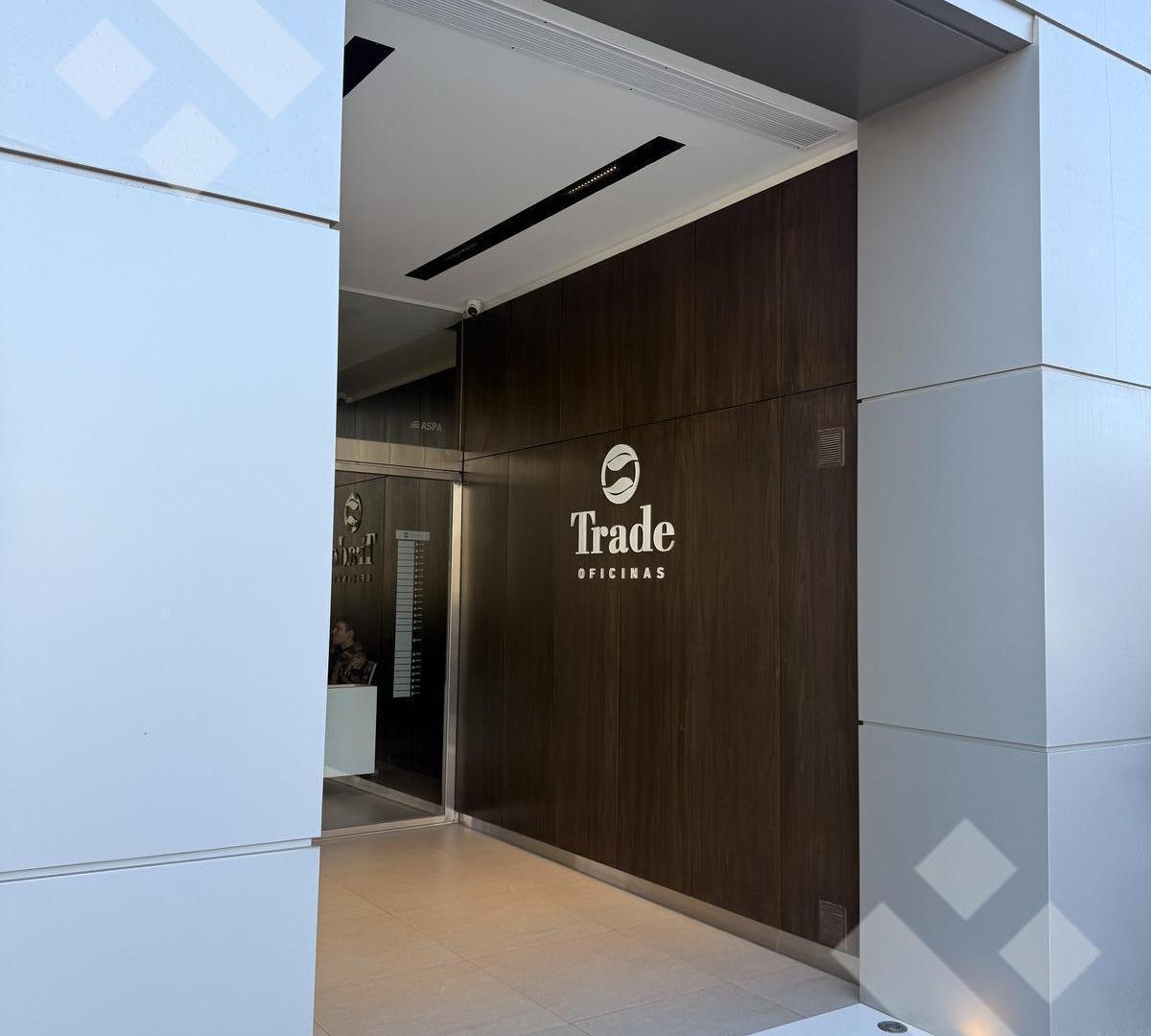 Foto de ALQUILER OFICINA CORPORATIVA "TORRE TRADE" - NEUQUÉN CAPITAL, imagen 1