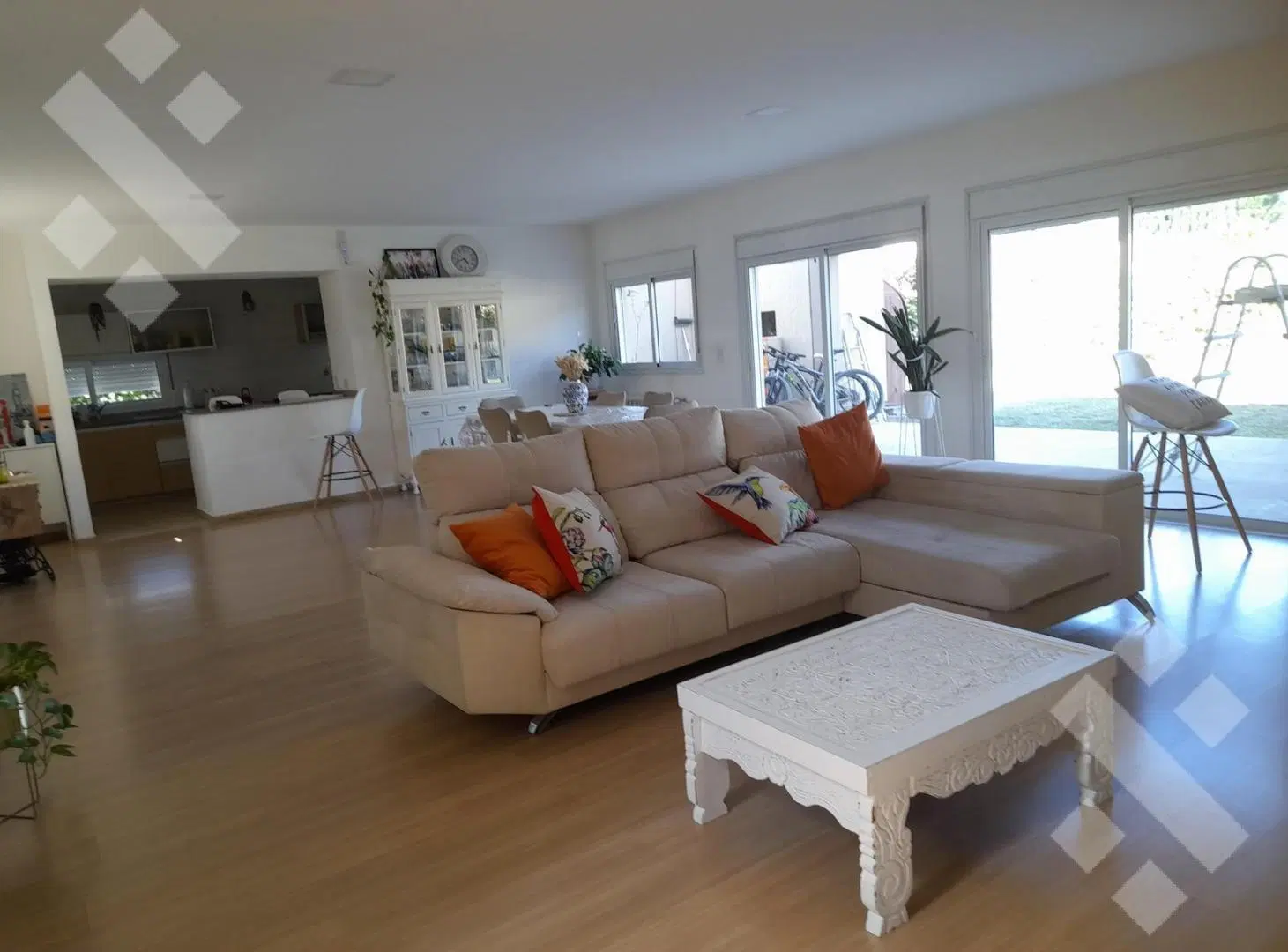 VENTA CASA 3 DORMITORIOS - B° MANZANAR GINES, CIPOLLETTI 3