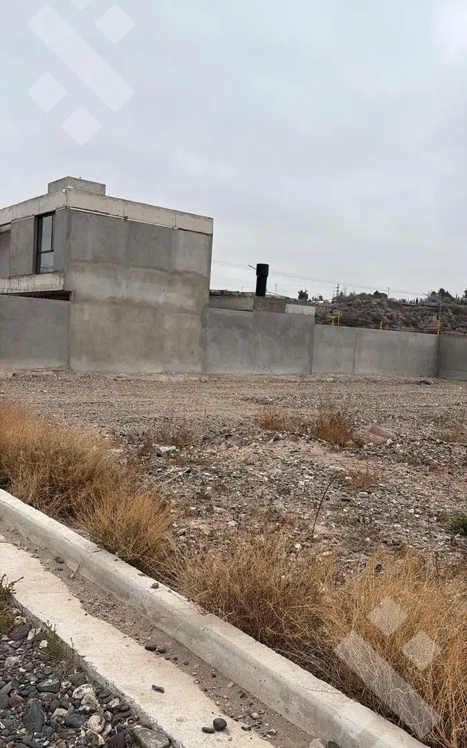 Terreno en Centenario 4