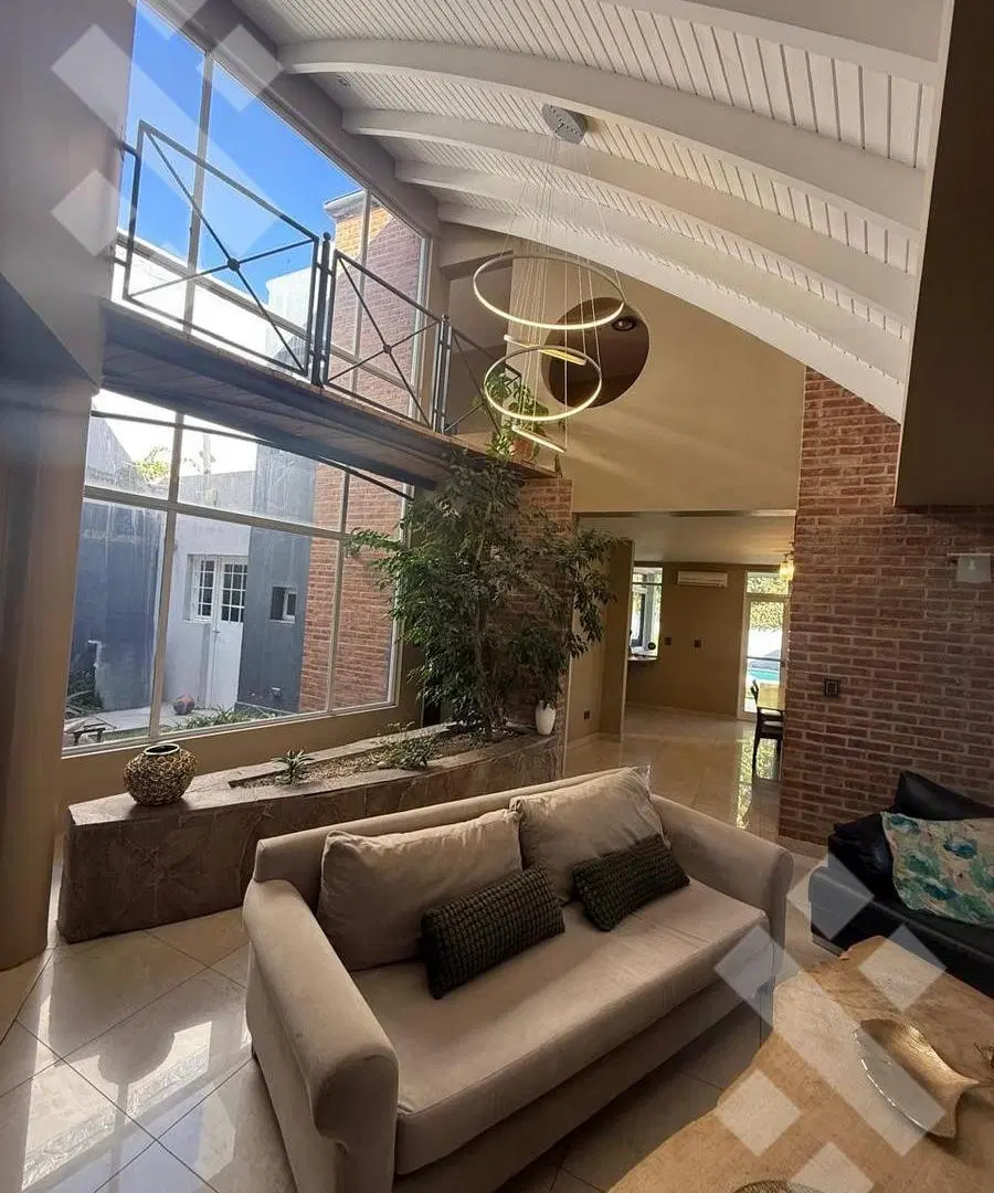 VENTA DEE CASA 4 DORMITORIOS, B° MANZANAR, CIPOLLETTI, RIO NEGRO 5