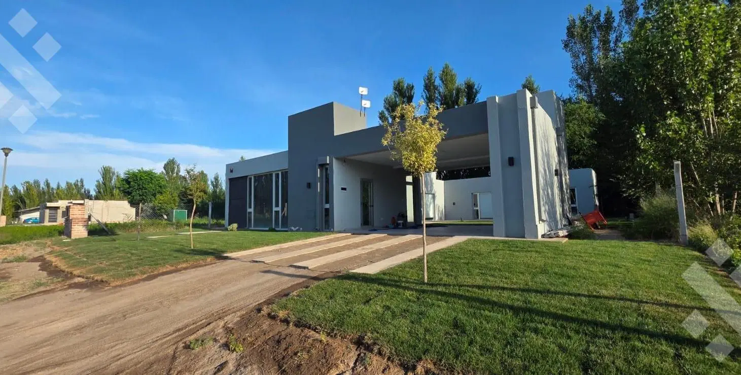 VENTA CASA 3 DORMITORIOS (APTA CRÉDITO) - B° CERRADO CRUZ DEL SUR, GENERAL ROCA 3
