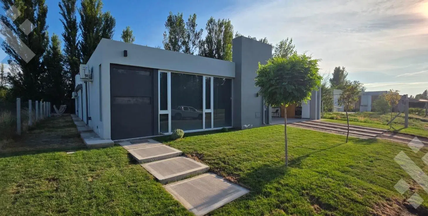 VENTA CASA 3 DORMITORIOS (APTA CRÉDITO) - B° CERRADO CRUZ DEL SUR, GENERAL ROCA 2