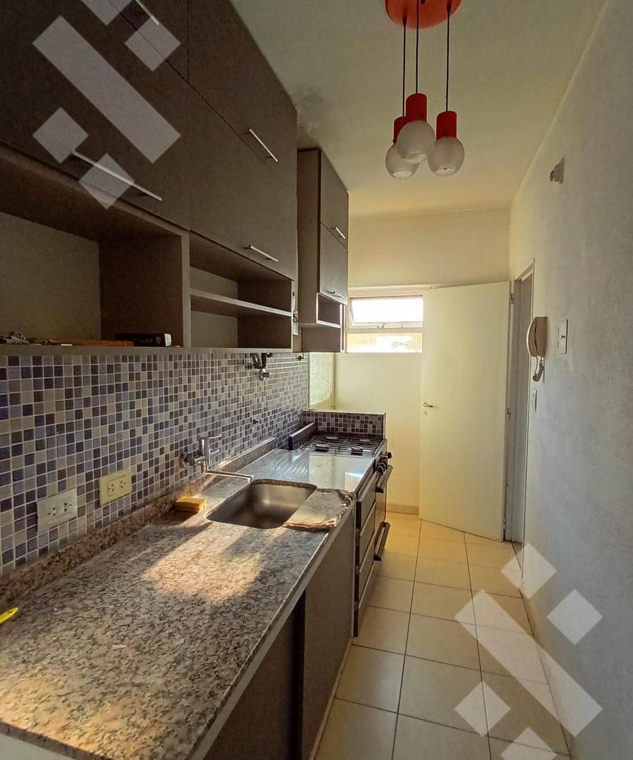 Foto de Departamento 3 Dormitorios | Av. Argentina | Baño Remodelado |, imagen 4