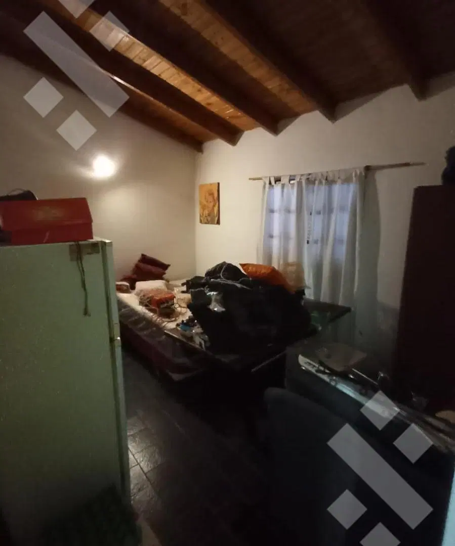 Casa 3 Dormitorios sobre Lote de 275 m² | Patio y Potencial de Ampliación | Neuquén 4