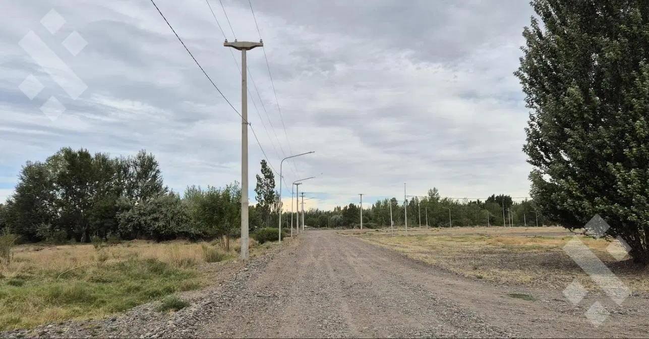 VENTA LOTES Residenciales y Comerciales -  360m2 La Herradura del Limay - PLOTTIER 5