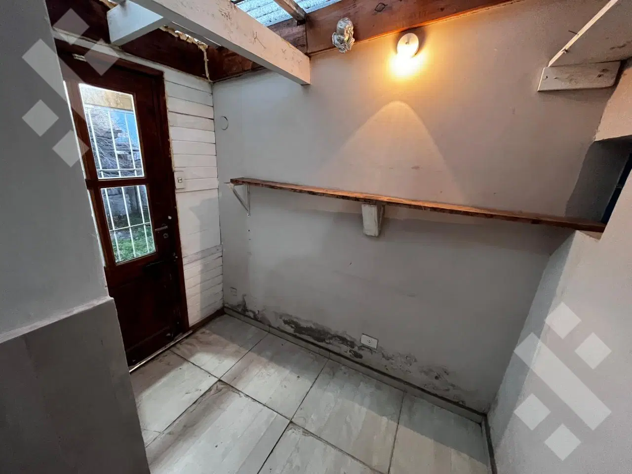 Casa en alquiler- Apto local comercial 4