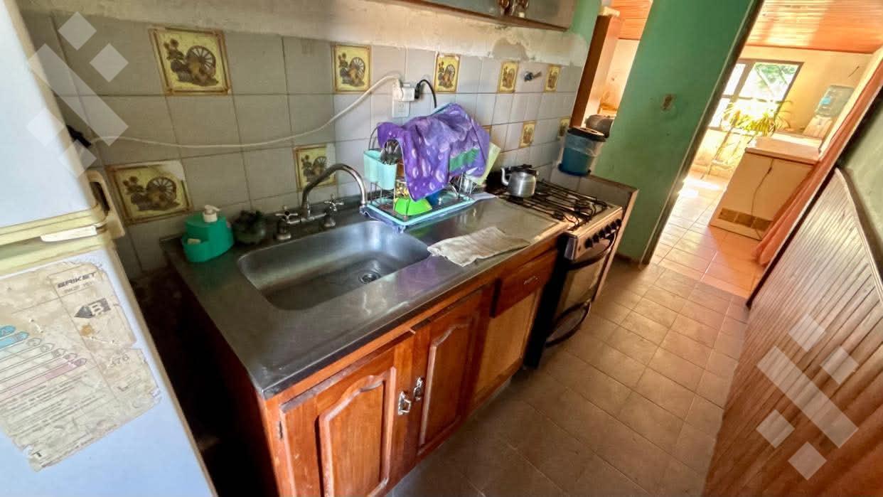 Foto de VENTA Casa de 3 dormitorios en barrio Sarmiento, Centenario, Neuquén., imagen 2