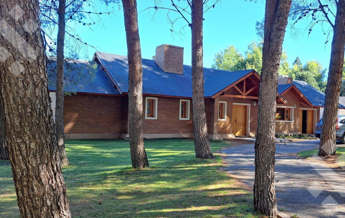 Foto de VENTA CASA, c/FONDO CANCHA DE GOLF- ARROYITO COUNTRY CLUB. NEUQUÉN, imagen 5