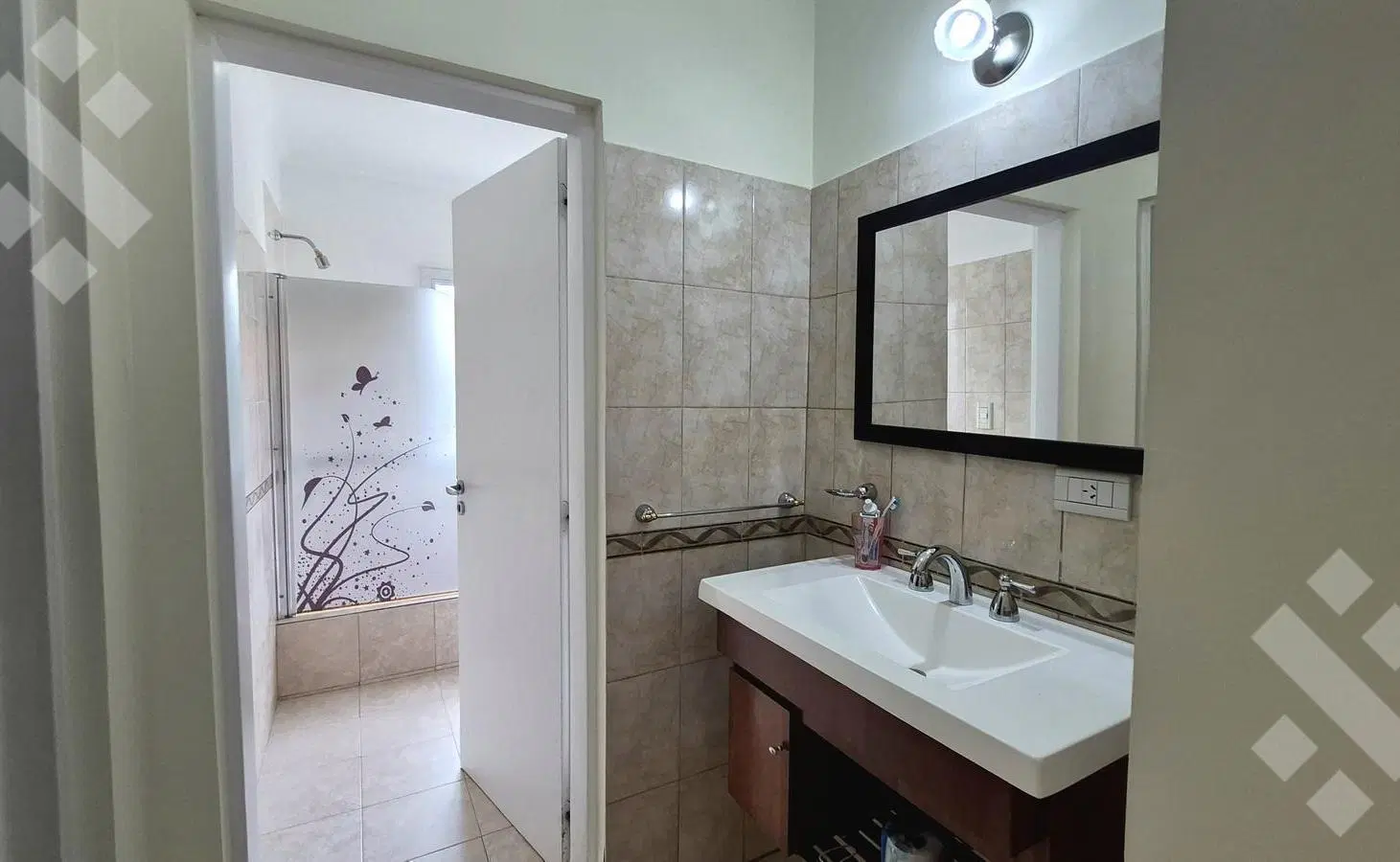 CASA EN VENTA C/ PISCINA CLIMATIZADA Y FONDO CANCHA GOLF - ARROYITO, NEUQUÉN 8
