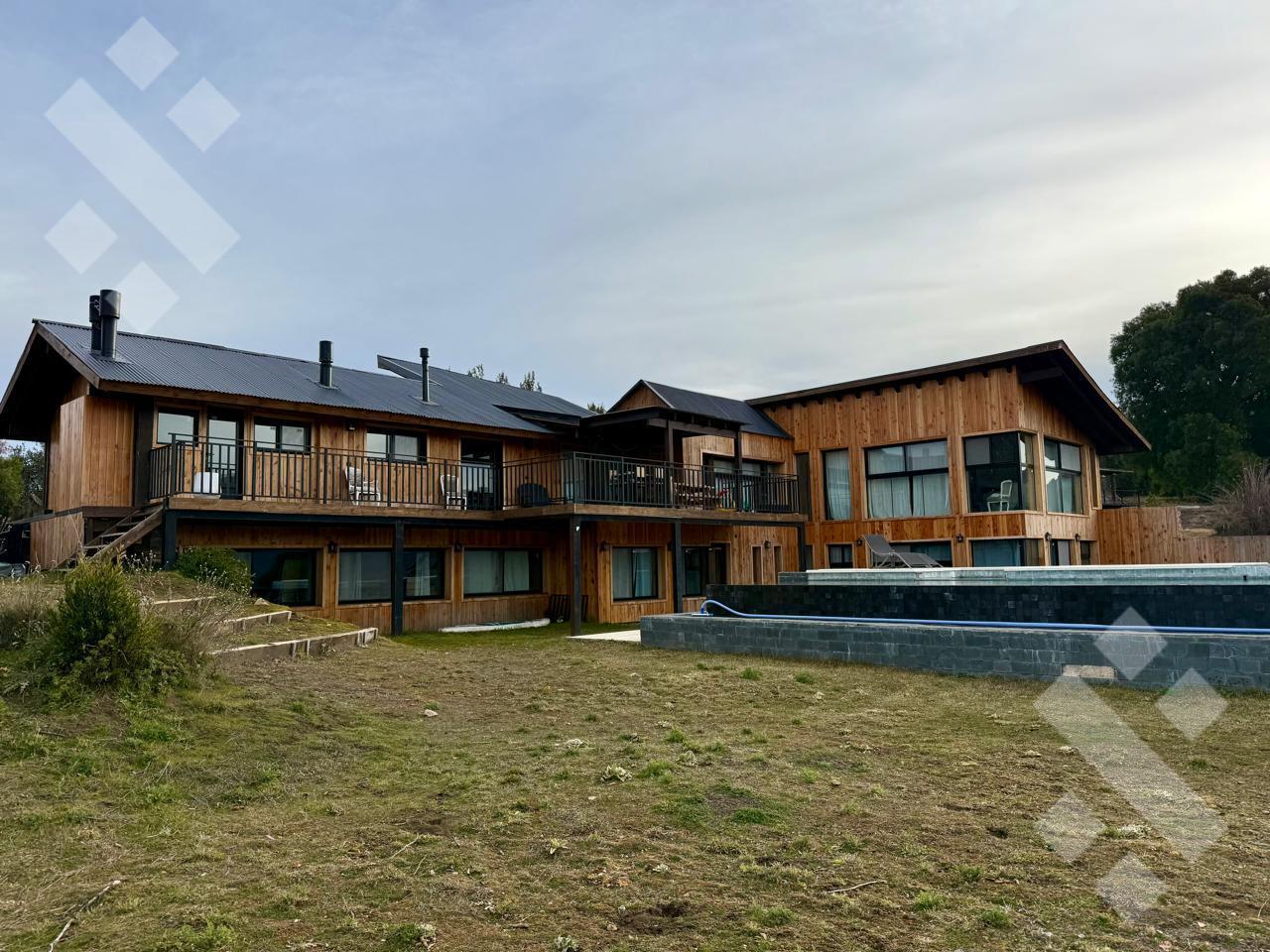 Venta casa 4 dormitorios - B.º Peñon del Lolog - San Martin de los Andes