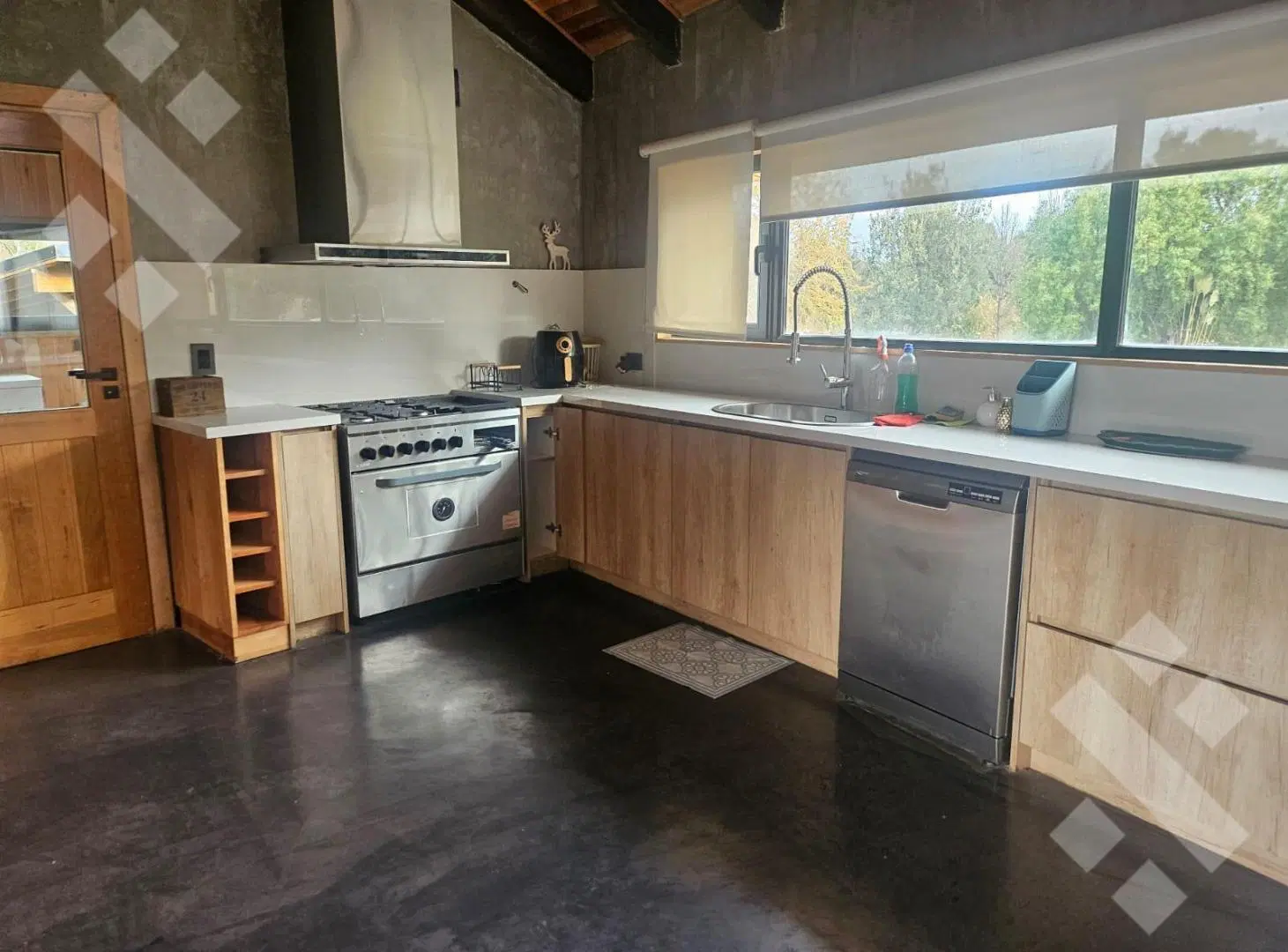Venta casa 4 dormitorios - B.º Peñon del Lolog - San Martin de los Andes 4
