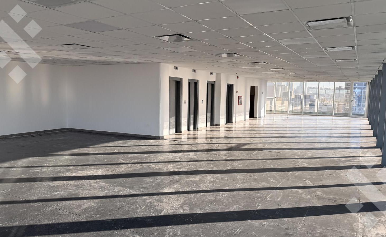 Foto de ALQUILER OFICINA 260m2 CON 2 COCHERAS - MICROCENTRO NEUQUÉN, imagen 4