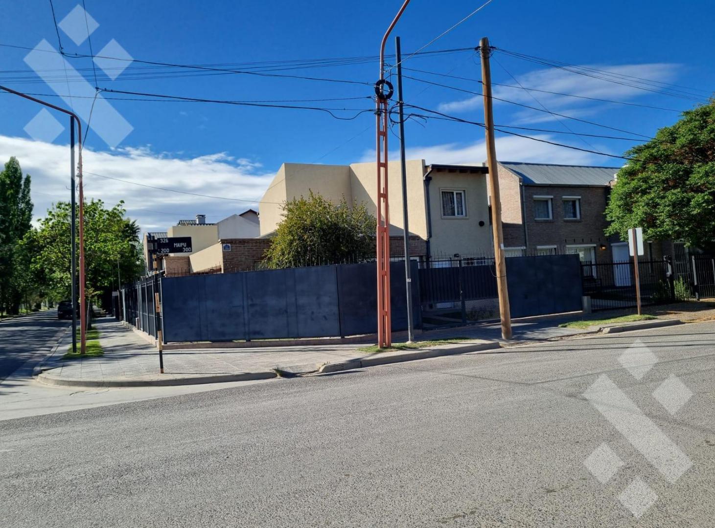 CASA APTO CREDITO EN BARRIO EL MANZANAR - CIPOLLETTI - RIO NEGRO
