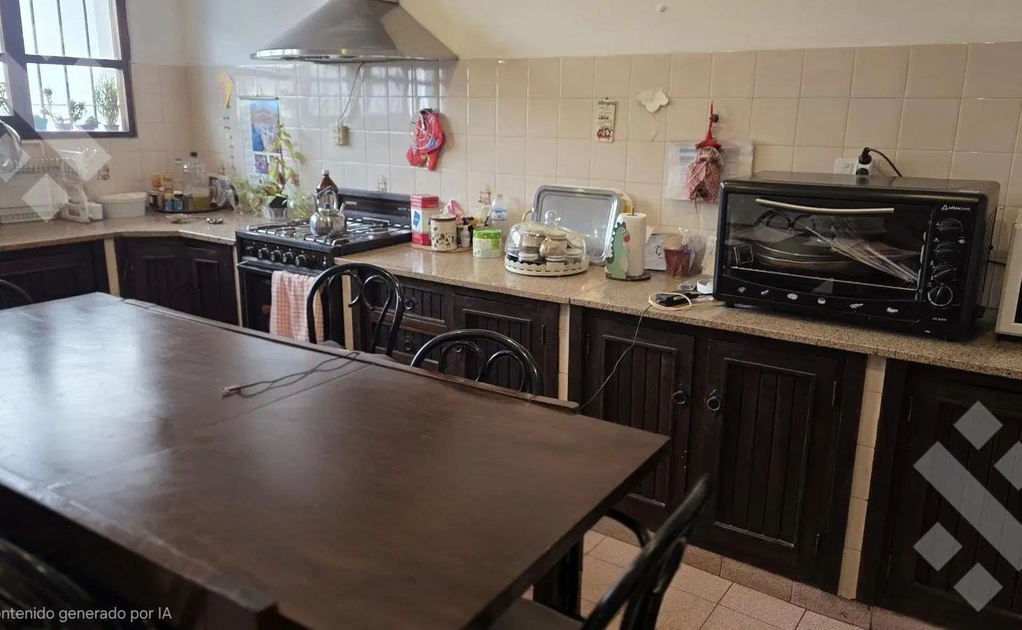 VENTA CASA 4 DORMITORIOS - B° ALTE. BROWN, CIPOLLETTI 3