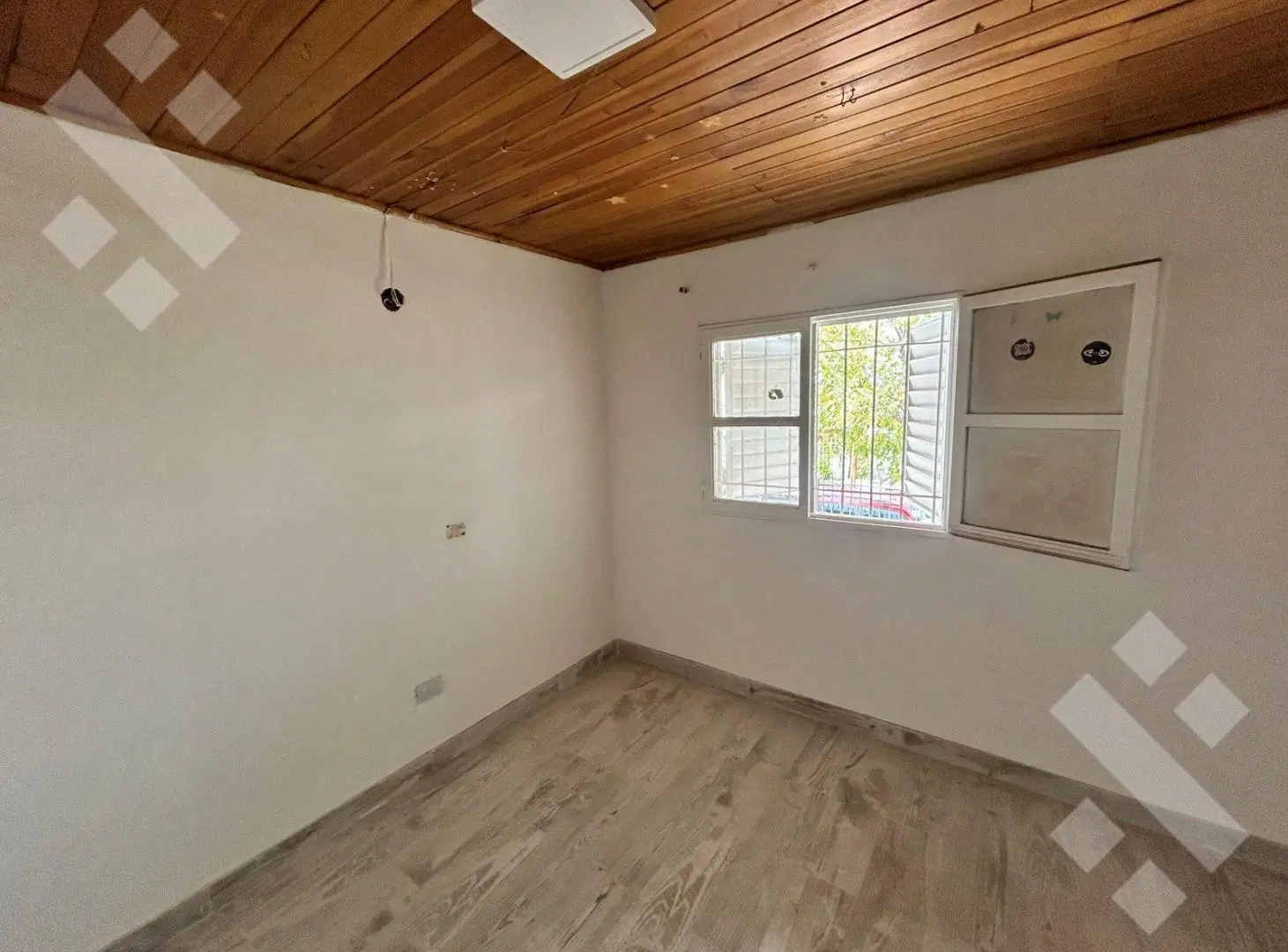 Venta Casa 2 dorm. Lago escondido 3500. Neuquen Capital 4