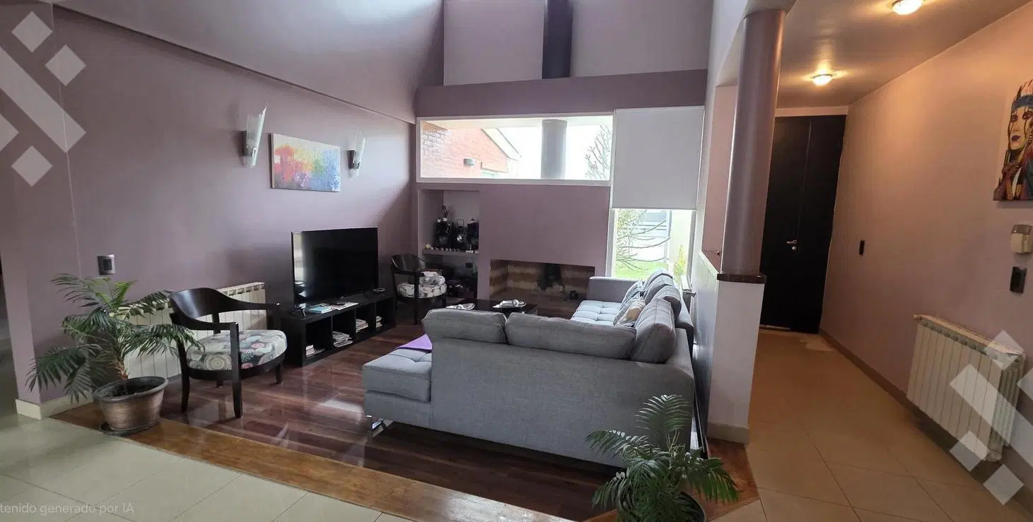 VENTA CASA 4 DORMITORIOS - B° LOS TORDOS, CIPOLLETTI 3